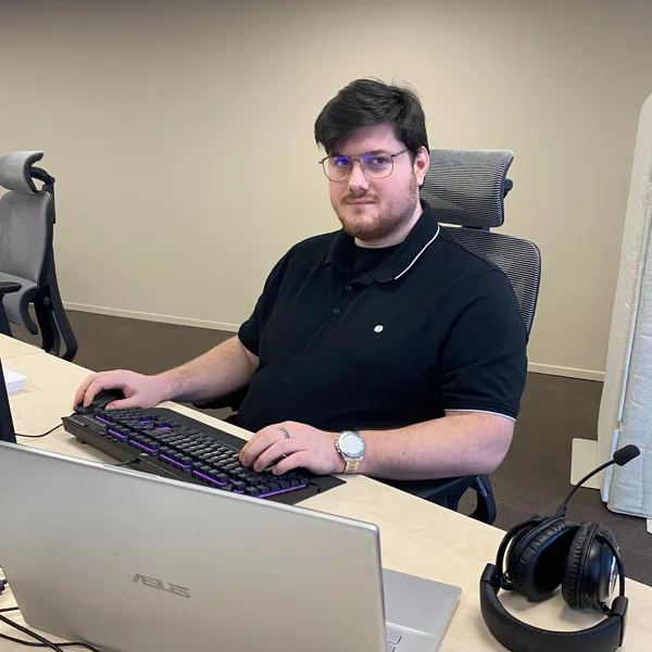 Portrait - Aaron Dubois